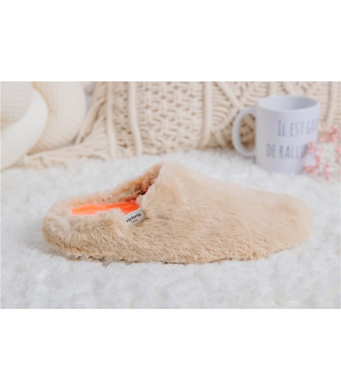 Victoria Peluche Wamba Mujer 02